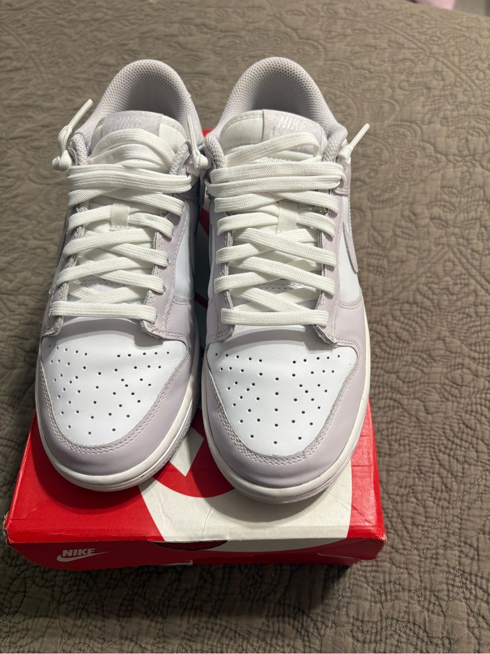 Nike Dunk Low in White and Light Lavender - Picture 2 of 6